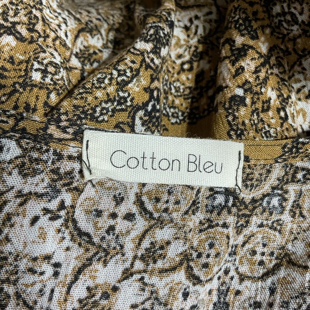 Elegant Women's Patterned Blouse - Picture 7 of 9